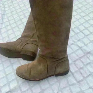 UGG Gracen Tan Suede Riding Boots 1017344